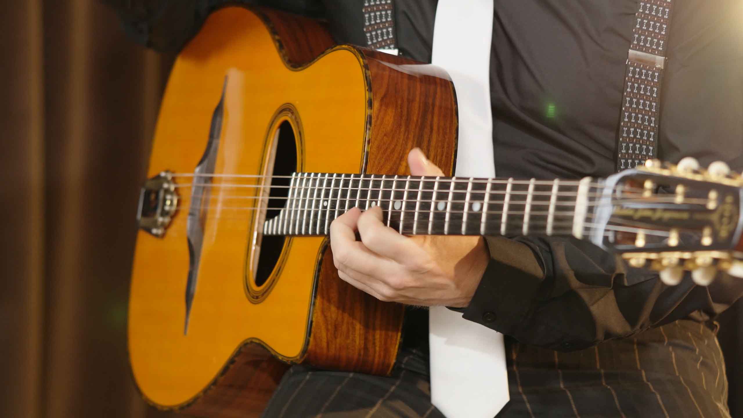 Гитара — Jazz Manouche